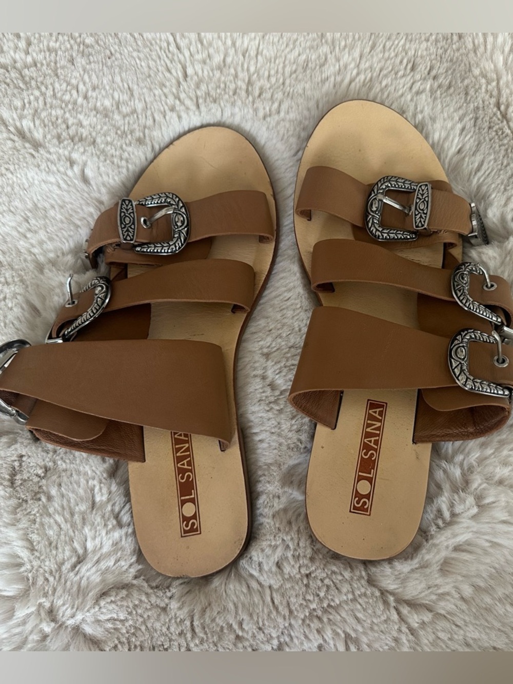 Sol Sana Leather Buckle Sandals. Size: 37 (6.5-7) - Picture 2 of 8